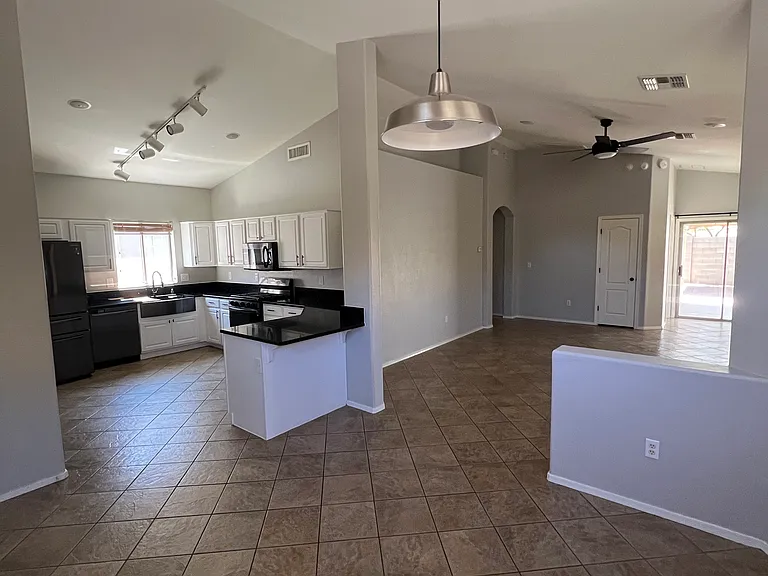 14290 S Avenida Del Picea — Photo 4
