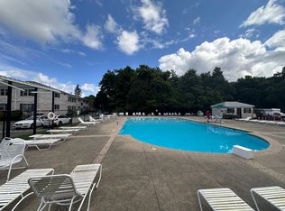 51 Lake Shore Ct APT 1, Brighton, MA 02135