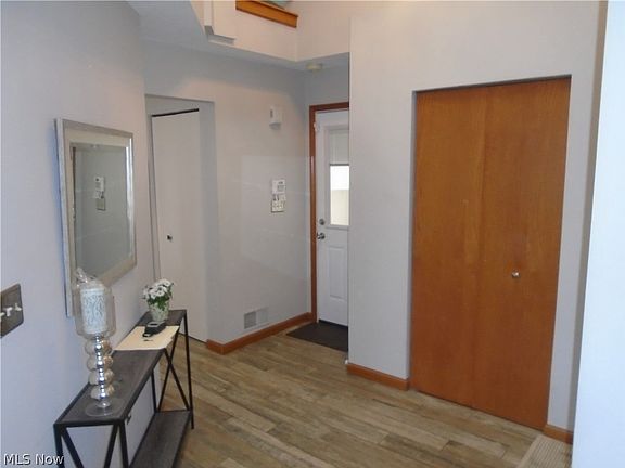 4th image of 4062 Saint Andrews Ct Unit 1