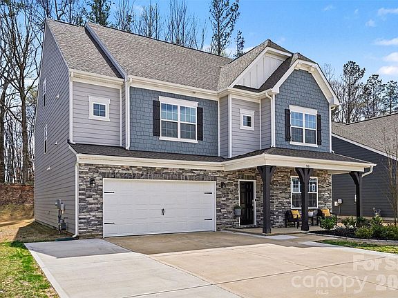 3rd image of 310 Hamptons Cove Rd