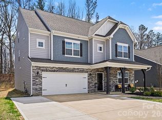310 Hamptons Cove Rd, Troutman, NC 28166