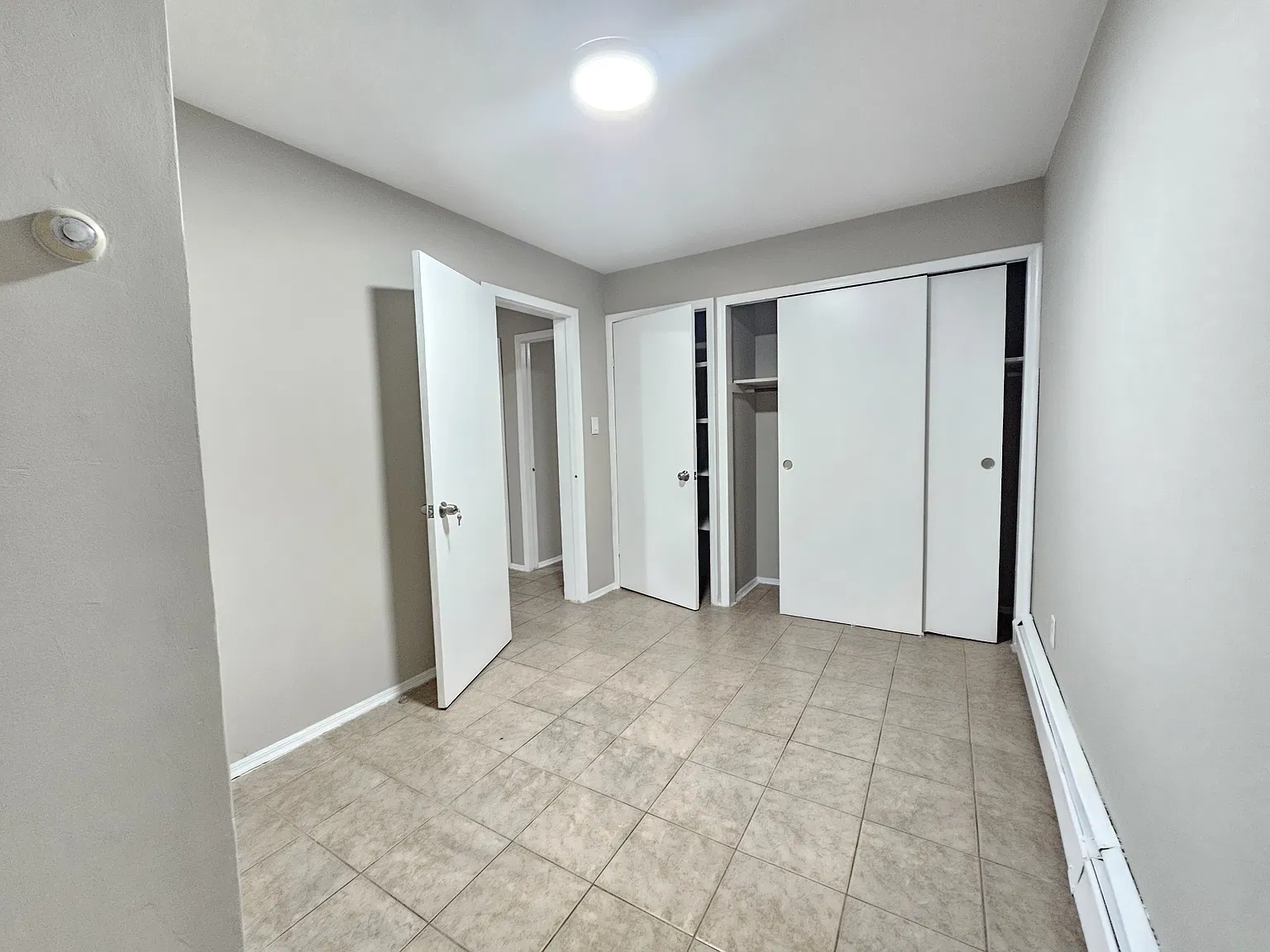 3 bed, $1,950 — Photo 2