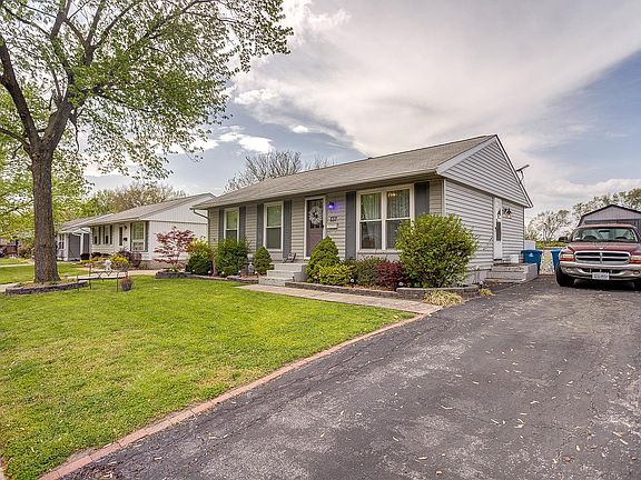 2nd image of 137 Wilson Park Ln