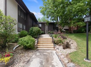 2430 W Good Hope Rd UNIT 43, Glendale, WI 53209