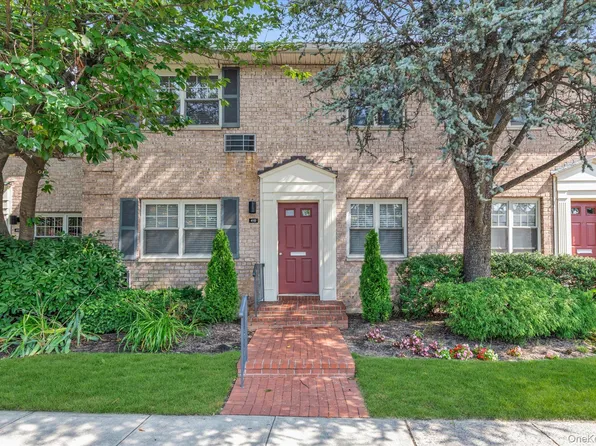 415 Merrick Road #1L, Rockville Centre, NY 11570