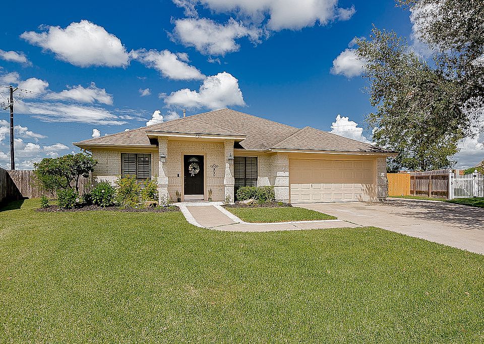 1st image of 701 Dunbar Dr