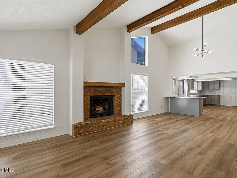 5205 Valley Spring Way — Photo 8