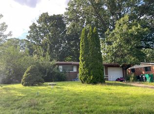 2301 Hallwood Dr, Saint Louis, MO 63136