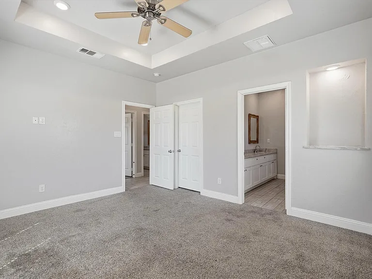 3333 Dalton St — Photo 10