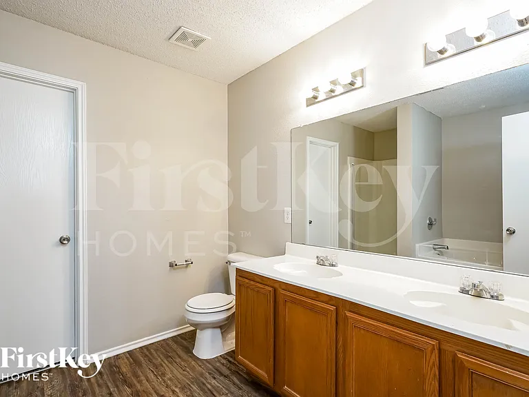 1218 Sullivan Dr — Photo 10