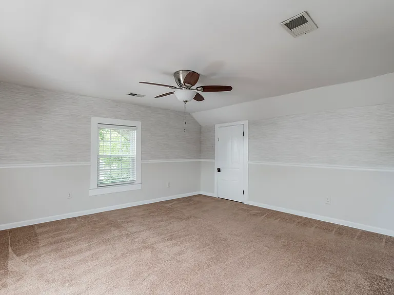 206 Oliver St — Photo 18