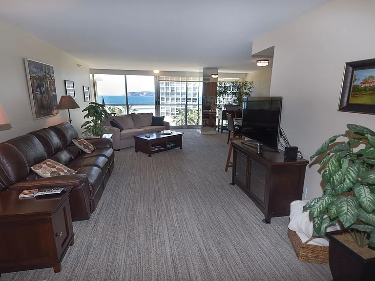 1750 Avenida Del Mundo #506 — Photo 3