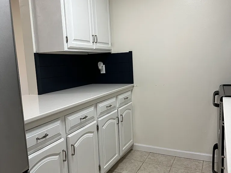 35 Nathan Ln N #121 — Photo 6