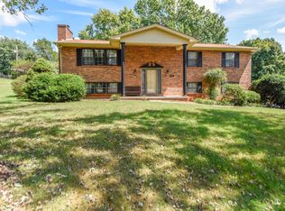 206 Littlebrook Cir, Rockford, TN 37853