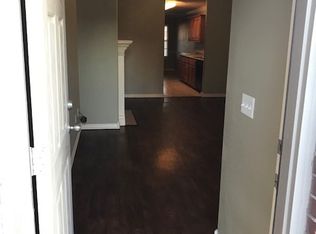 915 Oakwood Ln, Centerton, AR 72719