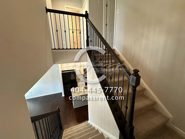 3523 Hedgeway Ln NW — Photo 12
