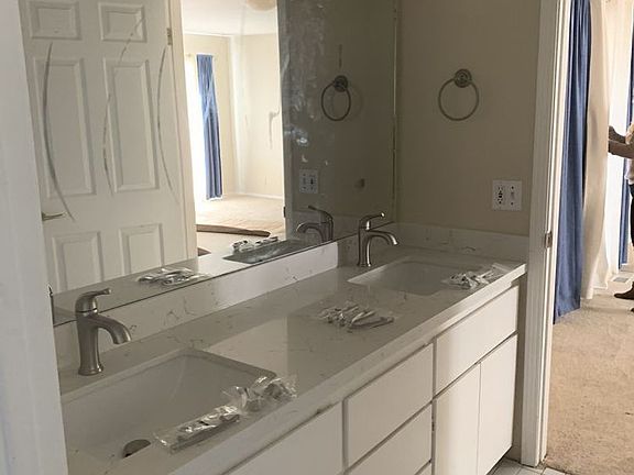 3rd image of 108 Pope St