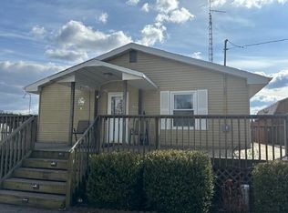 63899 Lakeshore Rd, Sturgis, MI 49091