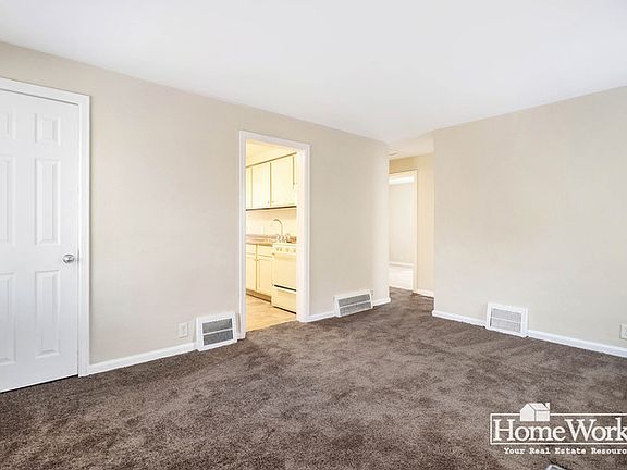 5th image of 1018 S Lombardy Dr