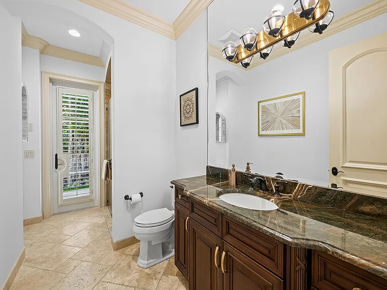 639 Middle River Dr — Photo 38