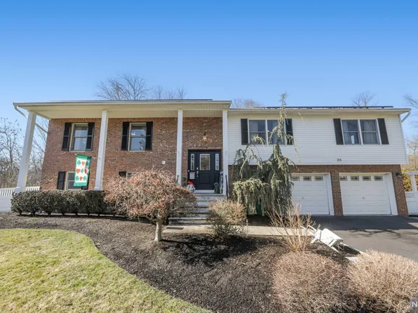 28 Sherman Ave, Waldwick, NJ 07463