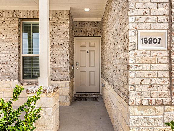 4th image of 16907 Elm Grove Rd