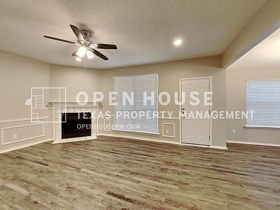 4th image of 5507 Whisper Glen Dr