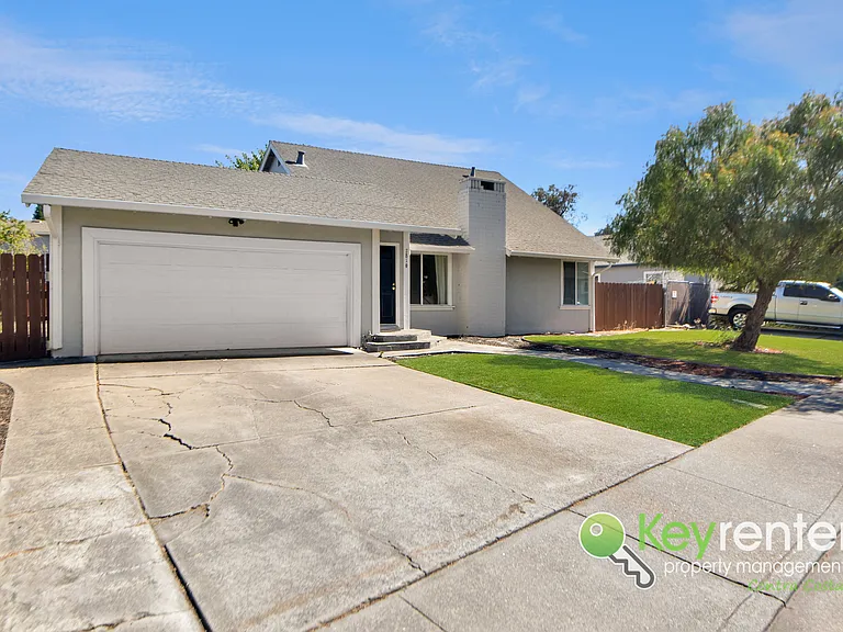 2810 Bowlin Ave — Photo 2