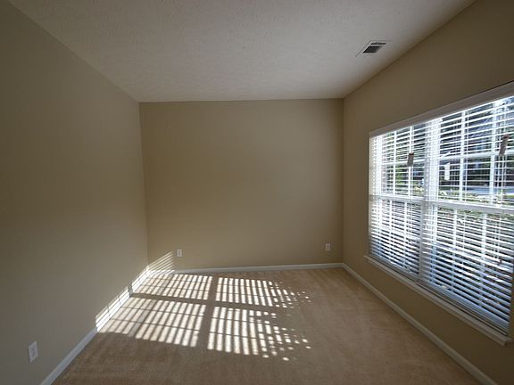 2nd image of 3147 Nikle Creek Cv