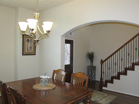 5th image of 24315 Marisa Ln