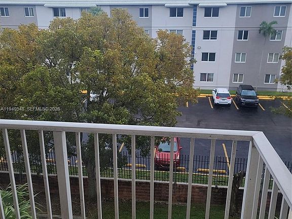 5th image of 11060 SW 196th St APT 406