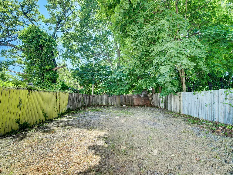 79 Eaton Pl #1 — Photo 15