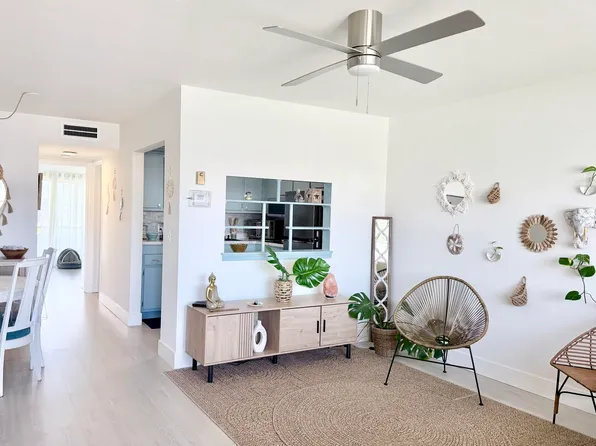 3322 Cynthia Ln, Lake Worth, FL