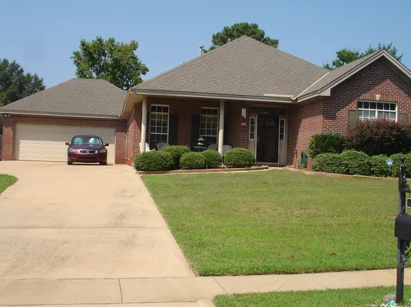 1308 Kingston Oaks, Prattville, AL 36067
