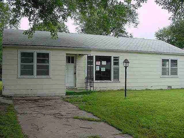 1st image of 4546 S Walnut Ave #Hud-181188822
