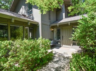 77 Footbridge Pl, Carmichael, CA 95608
