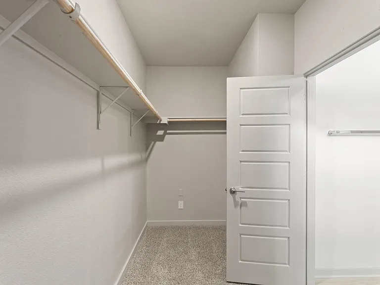 237 Ashford St — Photo 19