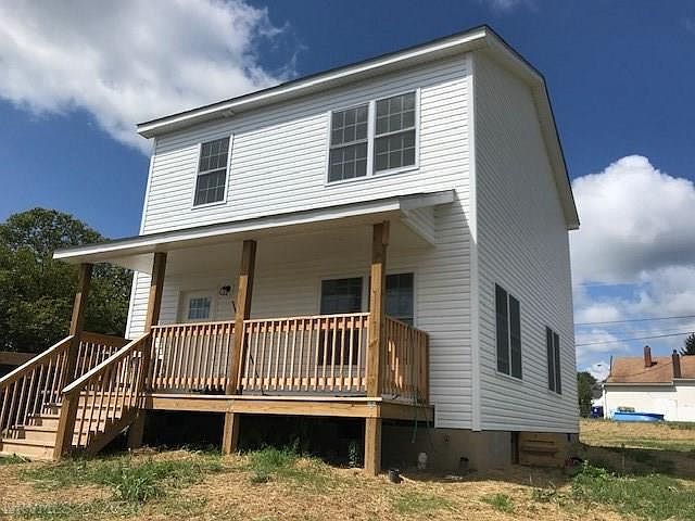 1st image of 405 Depot St NW