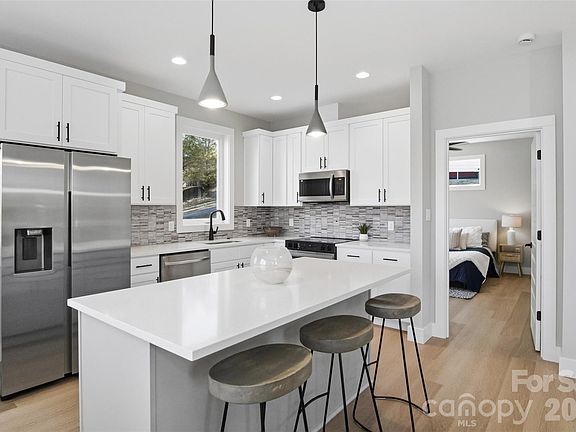 4th image of 62 Upper Moffitt Rd