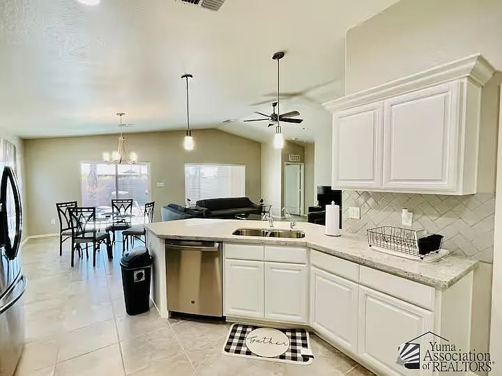 3753 W 37th Pl — Photo 22