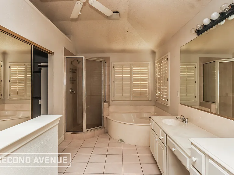 2404 Liles Ln — Photo 13