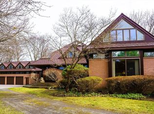 12 Solomon Pierce Rd, Lexington, MA 02420