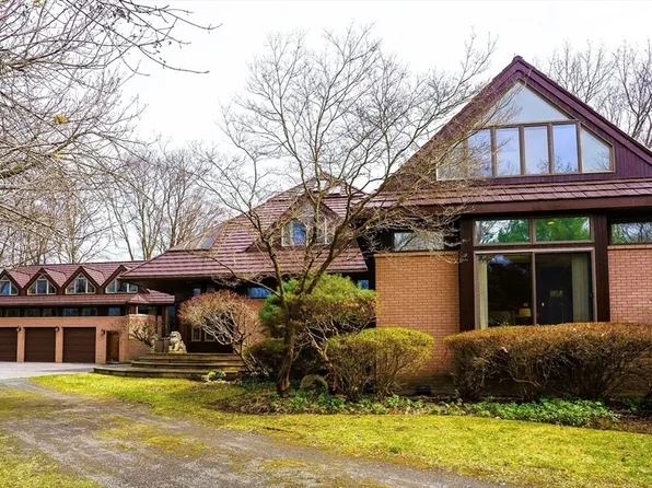 12 Solomon Pierce Rd, Lexington, MA 02420