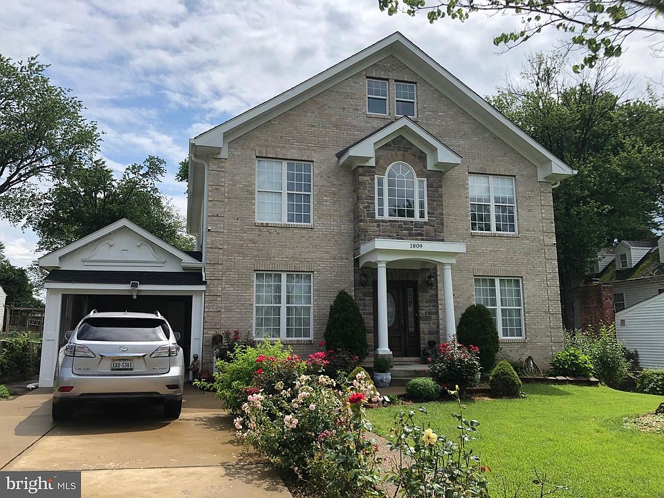 1st image of 1809 Peabody Dr