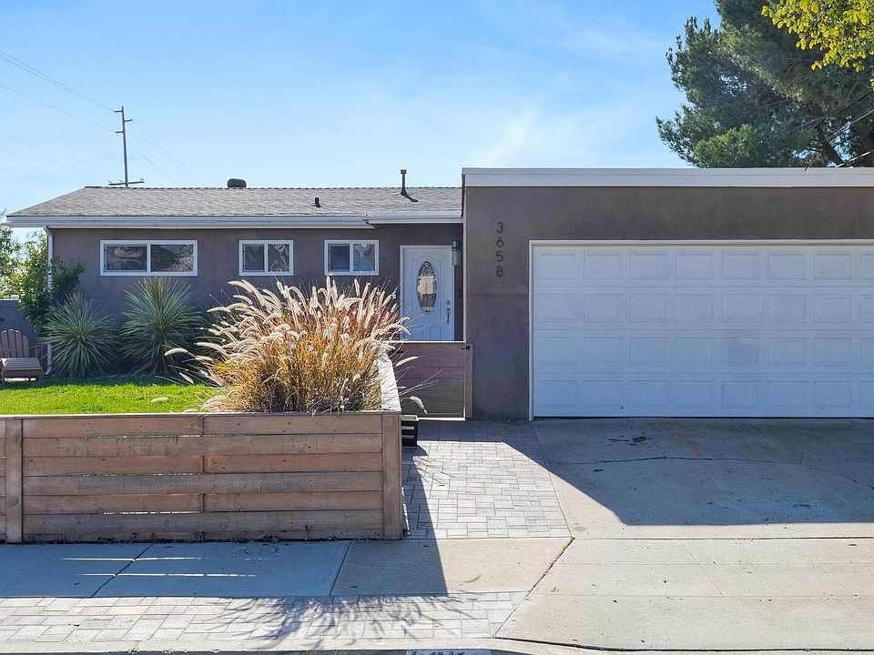1st image of 3658 Suffolk Dr