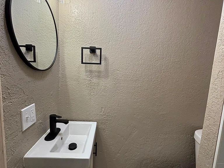 4423 Flora Ave — Photo 11
