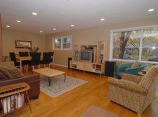 8629 Avers Ave, Skokie, IL 60076