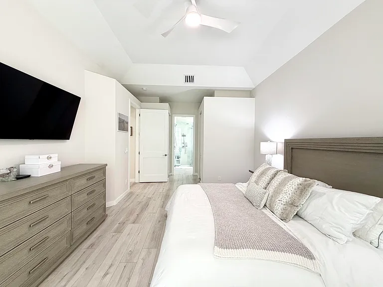 5725 Via De La Plata Cir — Photo 16