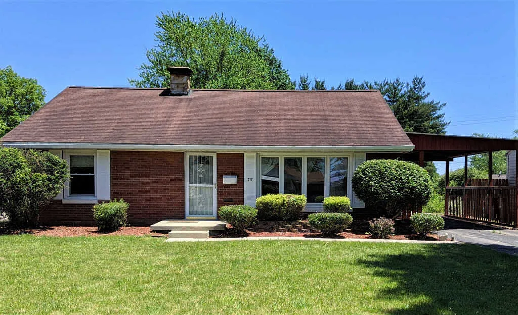 217 S Linwood Dr photo 1