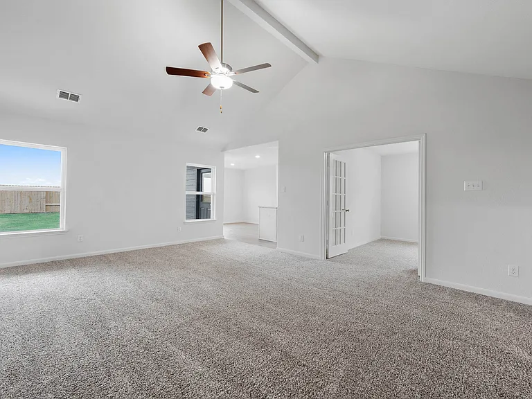 Delano Estates — Photo 33